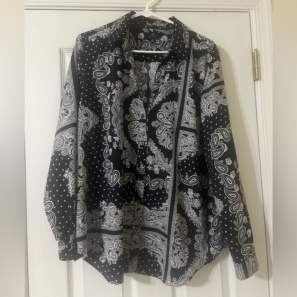 Ann Taylor XL button up